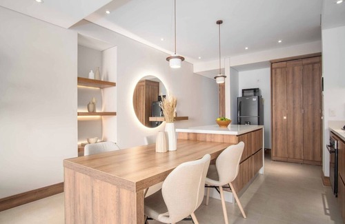 Granada Apartment | H808 | Premium Penthouse | Pool | Gym | Security