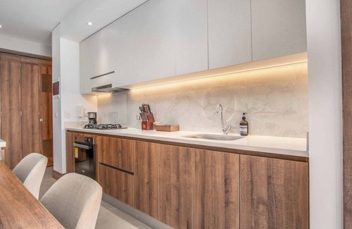 Granada Apartment | H808 | Premium Penthouse | Pool | Gym | Security