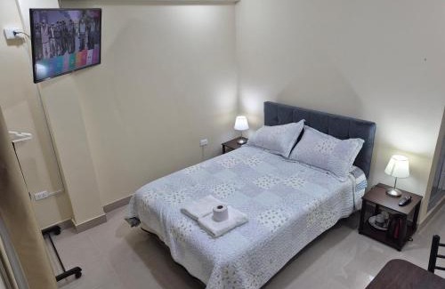 El Tambo House | Habitación privada con vista a la calle cerca a la plaza Constitución