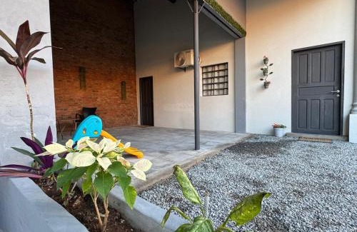 Asuncion House | Habitacion doble en el centro de asunción solo efectivo guaranies