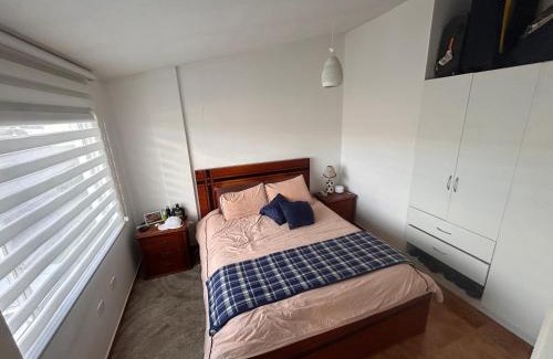 Tumbaco House | Habitacion Master Privada con parqueadero