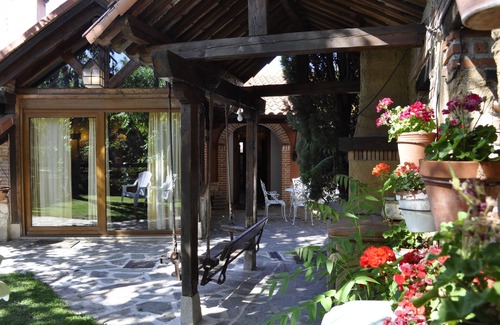 Olmedo Villa | Hacienda Las Cavas