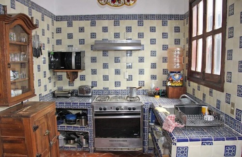 San Juan del Rio House | Hacienda-style colonial house near vineyards