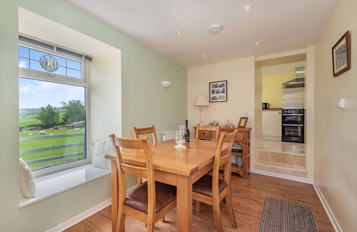 Gwaenysgor Near Prestatyn Cottage | Hafan Haydn