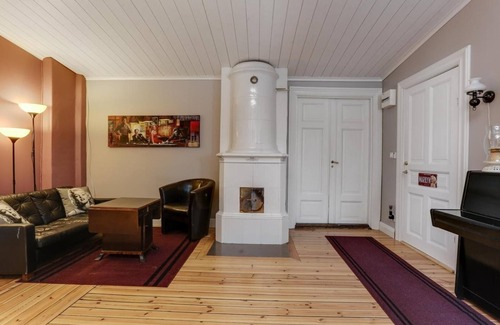 Orebro Bed & Breakfast | Hagbackens Gård Bed & Breakfast