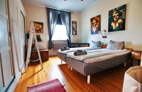 Orebro Bed & Breakfast | HagbackensGård Bed&Breakfast