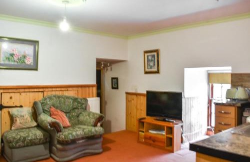 Inverbervie House | Hallgreen