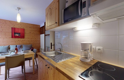 Orelle Apartment | Hameau 4 201 - SPA & PISCINE appartement 4 pers