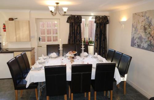 Saintbury House | Hamlet Cottage sleeps 3-4 Stratford upon Avon
