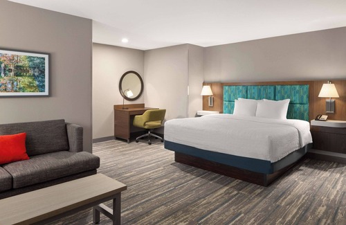 Spokane Hotel | Hampton by Hilton Spokane