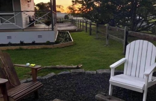 Port Albert Cottage | Hampton Cottage - " A Place To Call Home"