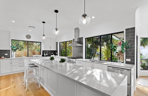 Forest Glen House | Hampton Hill House l Stayz Top 10 in Australia 2022