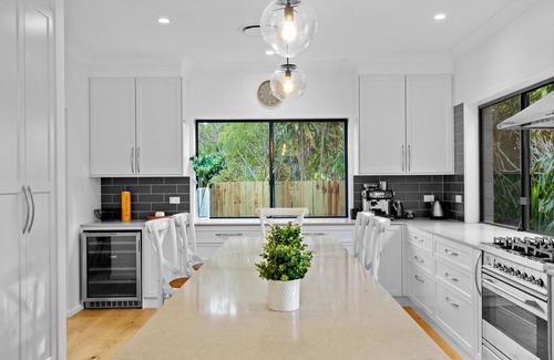 Forest Glen House | Hampton Hill House l Stayz Top 10 in Australia 2022