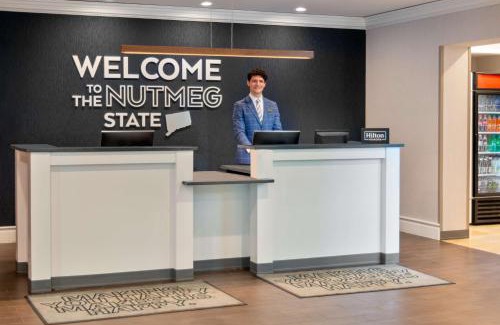Farmington Hotel | Hampton Inn and Suites Hartford/Farmington