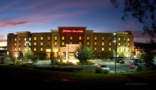 Woodstock Hotel | Hampton Inn and Suites Woodstock, Virginia