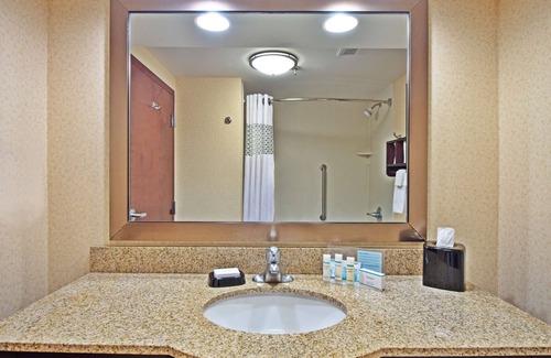 Barboursville Hotel | Hampton Inn Huntington/Barboursville