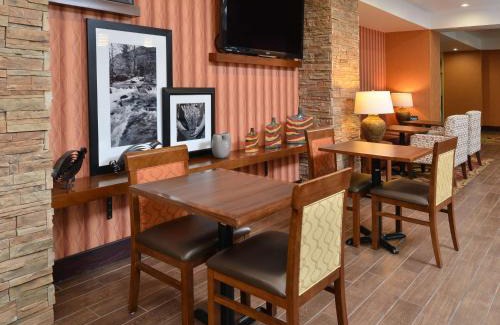 Ottumwa Hotel | Hampton Inn Ottumwa