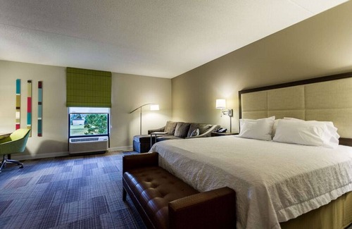 Somerset Hotel | Hampton Inn Somerset