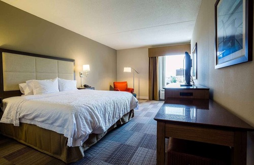 Somerset Hotel | Hampton Inn Somerset