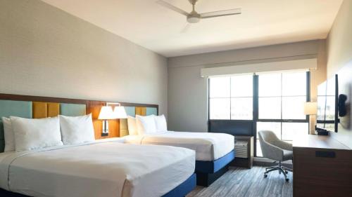 Kahului Hotel | Hampton Inn & Suites Maui North Shore