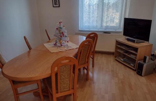 Travnica Apartment | HannaH - Relax dom pod orechom I4