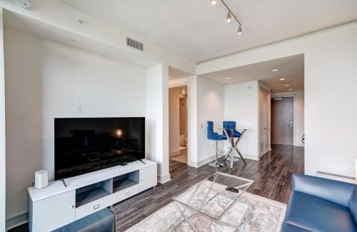 Uptown Apartment | Hanover BLVD Place