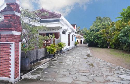 Pacitan House | Hansa Guest House Pacitan