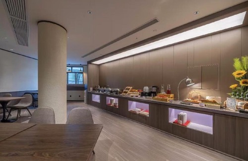 Pudong Hotel | Hanting Hotel(Shanghai Lujiazui Minsheng Road Subway Station)