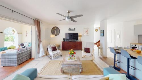 La Savane Villa | Happy Friar's