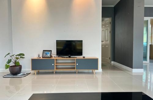 Minburi Villa | Happy home บ้านกว้าง ได้ทั้งหลัง ไวไฟฟรี1000Mbps ใกล้สนามบินสุวรรณภูมิ