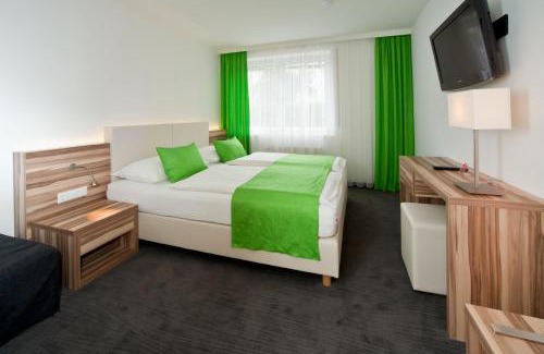 Krumpendorf am Woerther See House | Happy Lake by Thomas Strugger