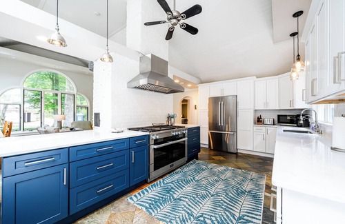 Harbert House | Harbert Hideaway - A short walk to the beach with private pool and hot tub.