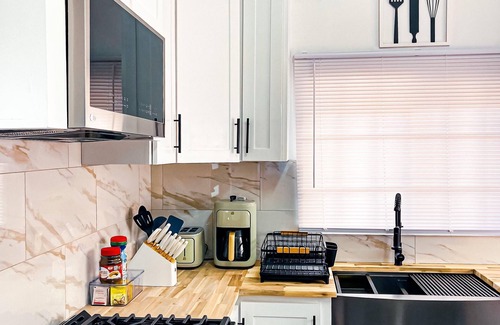 Calivigny House | Harbor Haven Luxury Retreat II - VEHICLE INCLUDED