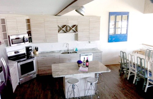 Macatawa House | Harbor View Lofts #2 Is Overlooking Lake Macatawa And Eldean Shipyard