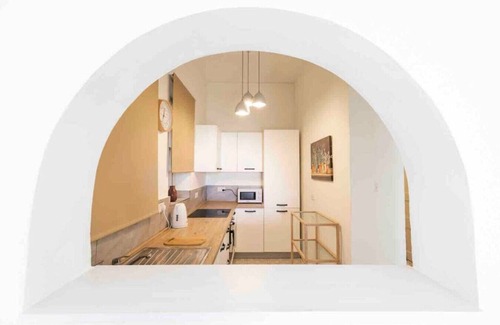 Senglea Apartment | Harbour view 2 bedroom apartment overlooking harbour