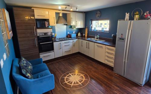 Castle House | Harbour View Haven – Modern 3BR Marina Home