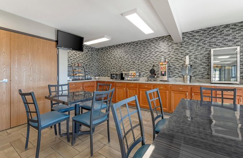 New Ulm Hotel | Harmony Inn