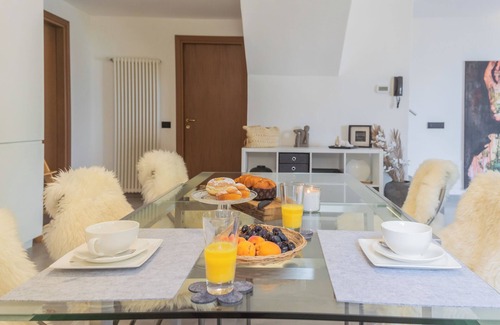 Argegno Apartment | Harmony on the Lake - Two Bedroom Apartment, Sleeps 4