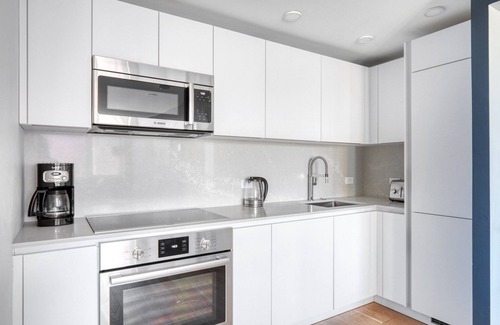 Mid-Cambridge Apartment | Harvard Sq 1BR w/Balcony, near Shops & Campus by Blueground