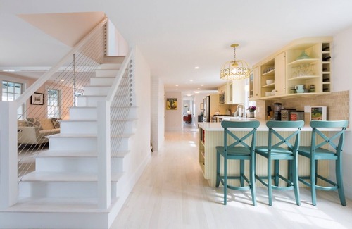 Barnstable House | Harvey House: 066-Ba Stunning Renovated Home Steps to Barnstable Harbor