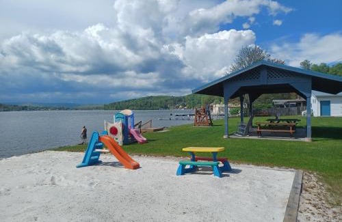 Harveys Lake House | Harvey's Lake/near Rickett's Glen