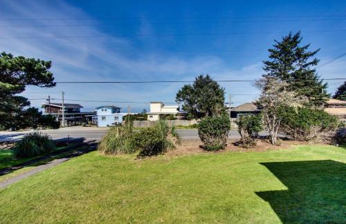 Coos Bay House | HATS House