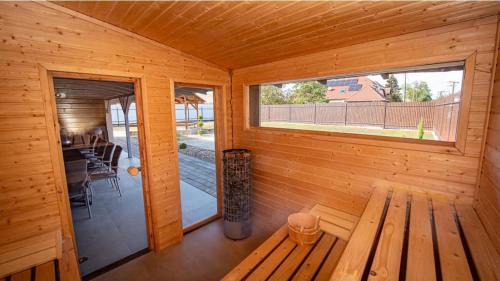 Bekesszentandras Apartment | Hattyú Vendégház