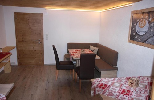 Feichten House | Haus Eckhart