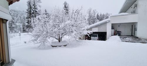 Weissenbach am Lech Apartment | Haus Gaichtspitzblick