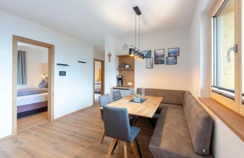 Hainzenberg Apartment | Haus Heimat - Alpenrose