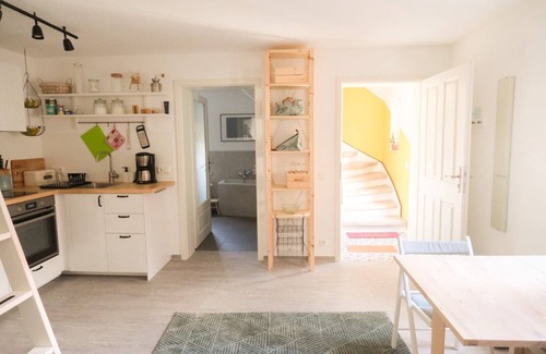 Neu-Seeland Apartment | Haus Hummel | vacation apartment Dora | 300 m to the lake | large garden & playground