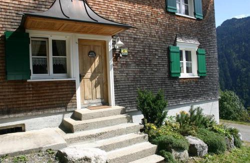 Blons House | Haus Sücka