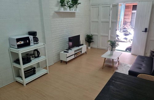 Yan Nawa House | Haus Sathorn Pier: Cozy 2-Bedroom Retreat, 5 Minutes to BTS City Center