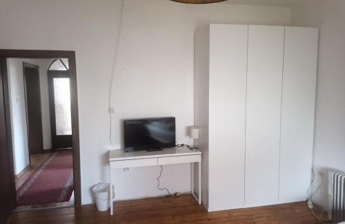 Kleinostheim Apartment | Haus Theresia